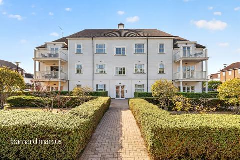 2 bedroom apartment for sale, Beaumont Drive, Worcester Park