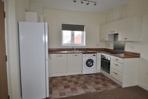 2 bedroom flat to rent, Square Leaze, Bristol, BS34