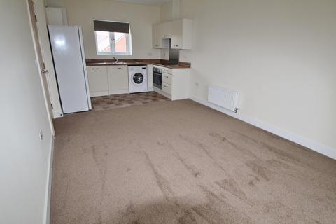 2 bedroom flat to rent, Square Leaze, Bristol, BS34