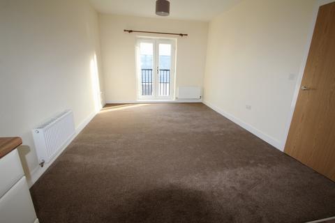 2 bedroom flat to rent, Square Leaze, Bristol, BS34