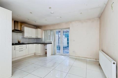 4 bedroom semi-detached house for sale, Waterbeach Road, Slough