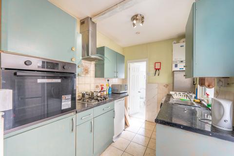 3 bedroom terraced house to rent, Burns Road, Alperton, Wembley, HA0