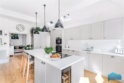 4 bedroom semi-detached house for sale, Leicester Road, Barnet, EN5