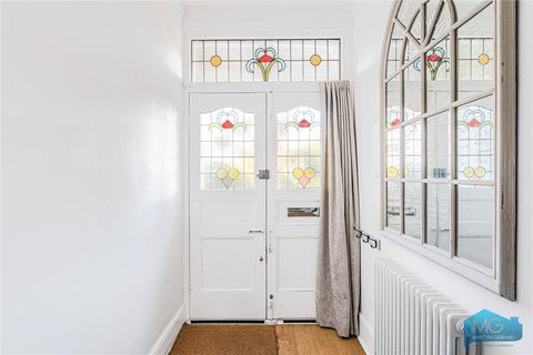 4 bedroom semi-detached house for sale, Leicester Road, Barnet, EN5