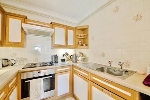 2 bedroom apartment for sale, St Elizabeth Court, North Finchley N12