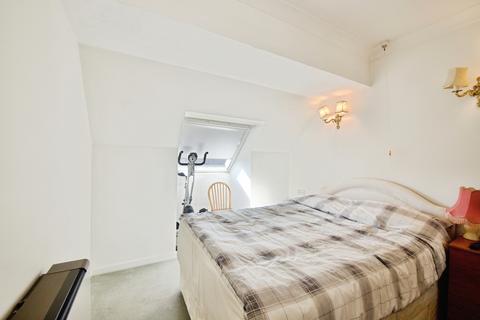 2 bedroom apartment for sale, St Elizabeth Court, North Finchley N12