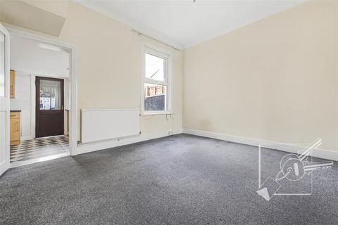 2 bedroom terraced house for sale, Pelham Road, Gravesend