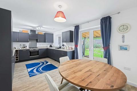 3 bedroom detached house for sale, 25 Wenlock Way, Daventry, NN11 2HB