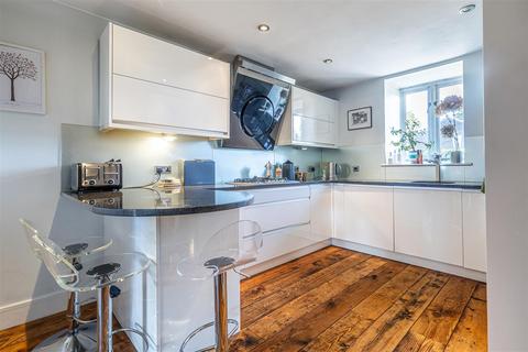 3 bedroom barn conversion for sale, Chambers Manor Mews, Epping Upland