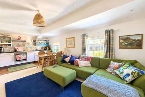 undefined, HIGH STREET, LEATHERHEAD, KT22