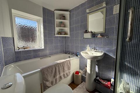 undefined, HIGH STREET, LEATHERHEAD, KT22