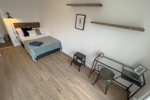 1 bedroom in a house share to rent, Kensington, L7 2RF,