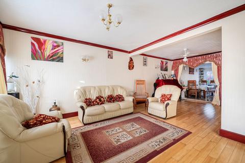 3 bedroom semi-detached house for sale, Hampden Road, Harrow, HA3