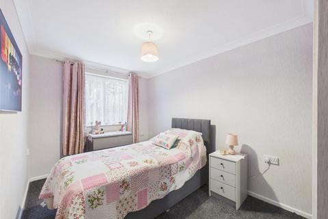 2 bedroom retirement property for sale, Burlington Gardens, Bridlington