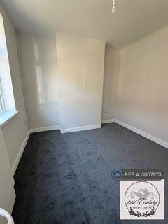 2 bedroom terraced house to rent, Sparrow St, Stoke-On-Trent, ST6