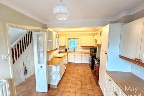 3 bedroom semi-detached house for sale, Blakes Road, Wembdon, Bridgwater TA6