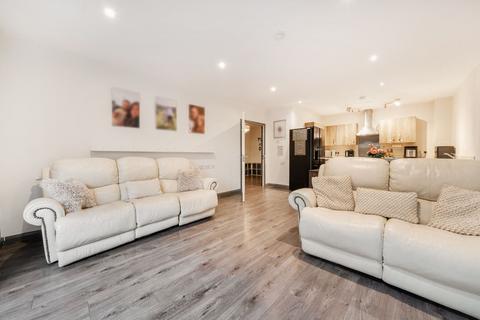 1 bedroom apartment for sale, Manston Court, 2 Thornbury Way, Waltham Forest, E17