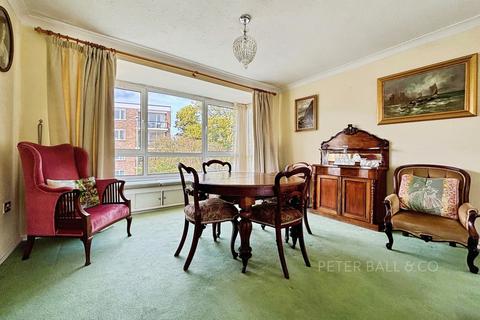 2 bedroom apartment for sale, Queens Road, Cheltenham, Gloucestershire
