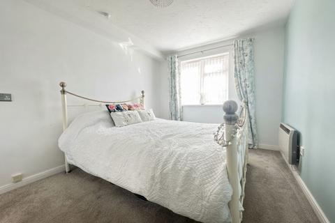 1 bedroom retirement property for sale, Outwood Common Road, Billericay CM11
