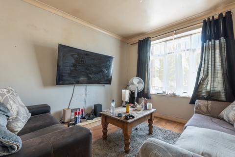 2 bedroom flat for sale, Grovehill Road, Beverley HU17