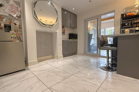 3 bedroom semi-detached house for sale, Parsons Hill, Birmingham B30