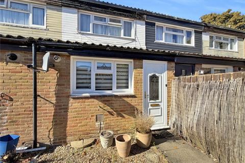 2 bedroom terraced house to rent, Charnwood Road, Uxbridge, UB10