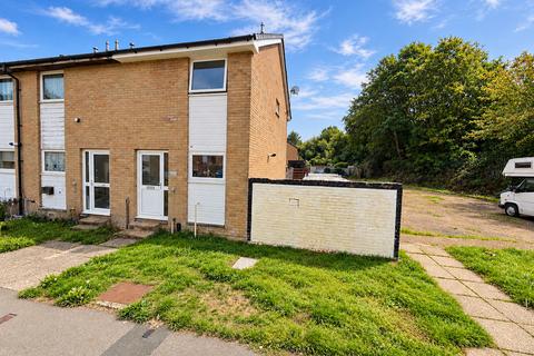 2 bedroom end of terrace house for sale, Alvington Manor View, Newport, PO30