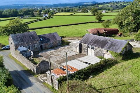 Smallholding for sale, Towy Valley, Close to Llangadog