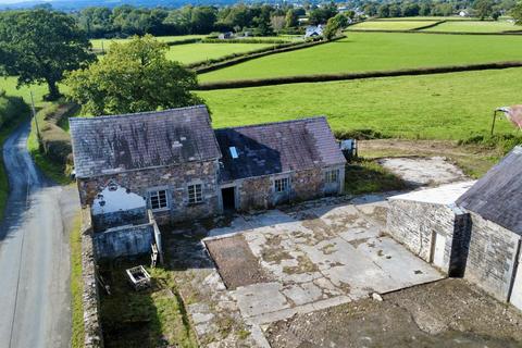 Smallholding for sale, Towy Valley, Close to Llangadog