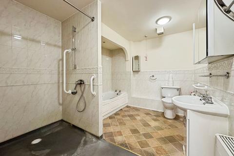 2 bedroom retirement property for sale, Langstone Way, Farthing Court, NW7