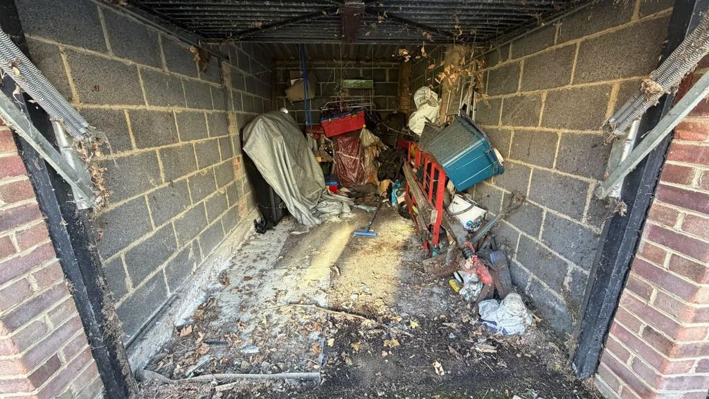 Garage 11 Hilltop Court, 345 Grange... Garage for sale - £5,000