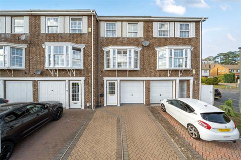 4 bedroom terraced house for sale, Tubbenden Lane, Orpington