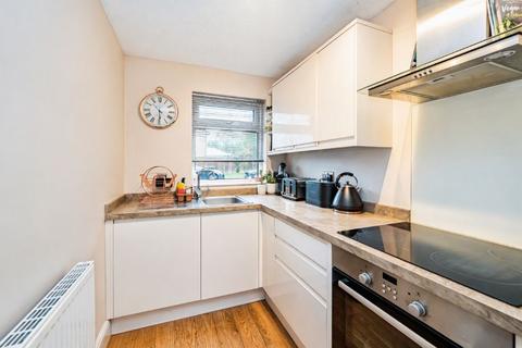 2 bedroom terraced house for sale, Coppice Way, Aylesbury