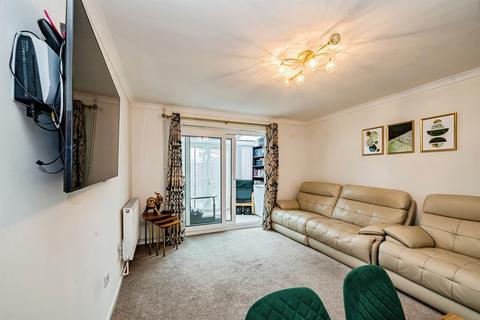2 bedroom terraced house for sale, Coppice Way, Aylesbury