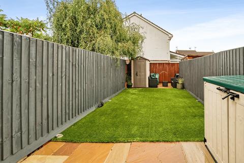 2 bedroom terraced house for sale, Coppice Way, Aylesbury