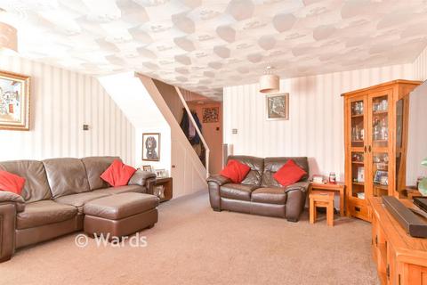 3 bedroom terraced house for sale, Claston Close, Dartford, Kent