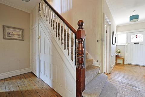 undefined, Blenheim Park Road, South Croydon