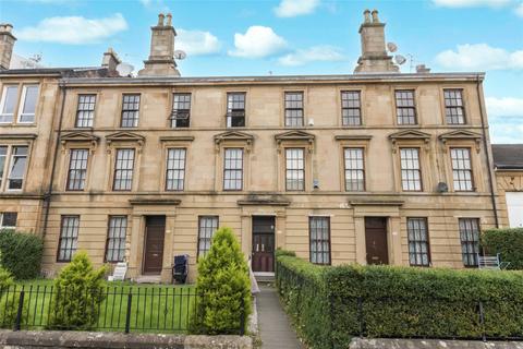 3 bedroom flat for sale