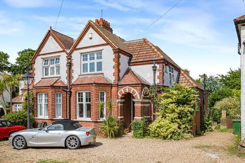 3 bedroom semi-detached house for sale, London Road, Swanley