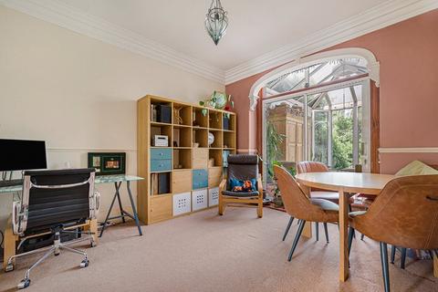 3 bedroom semi-detached house for sale, London Road, Swanley