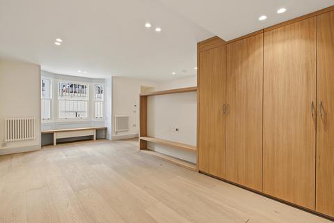 Studio to rent, Redcliffe Road, 46, London SW10