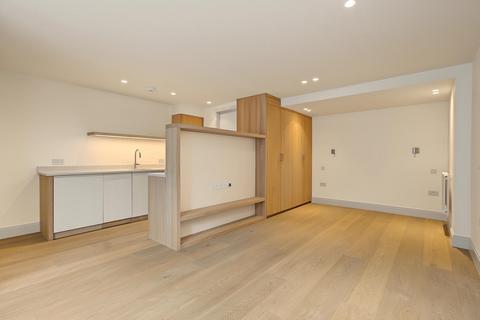 Studio to rent, Redcliffe Road, 46, London SW10