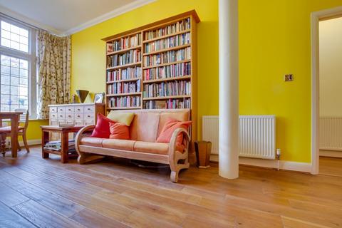 2 bedroom apartment for sale, High Street, Rochester ME1