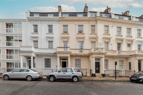 undefined, Cumberland Street, London SW1V