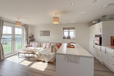 2 bedroom flat for sale, Sultan Glacier Close, Newport, NP20