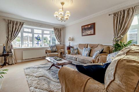 3 bedroom detached bungalow for sale, Saffron Drive, Snaith, DN14