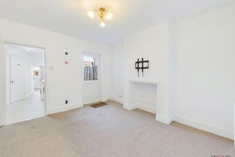 2 bedroom apartment to rent, Clevedon Road, Gloucester GL1