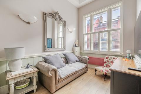 1 bedroom flat for sale, Thames Street, Sunbury-On-Thames, TW16