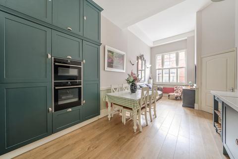 1 bedroom flat for sale, Thames Street, Sunbury-On-Thames, TW16