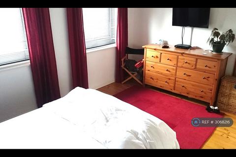 4 bedroom terraced house to rent, Mayfield Road, London, N8